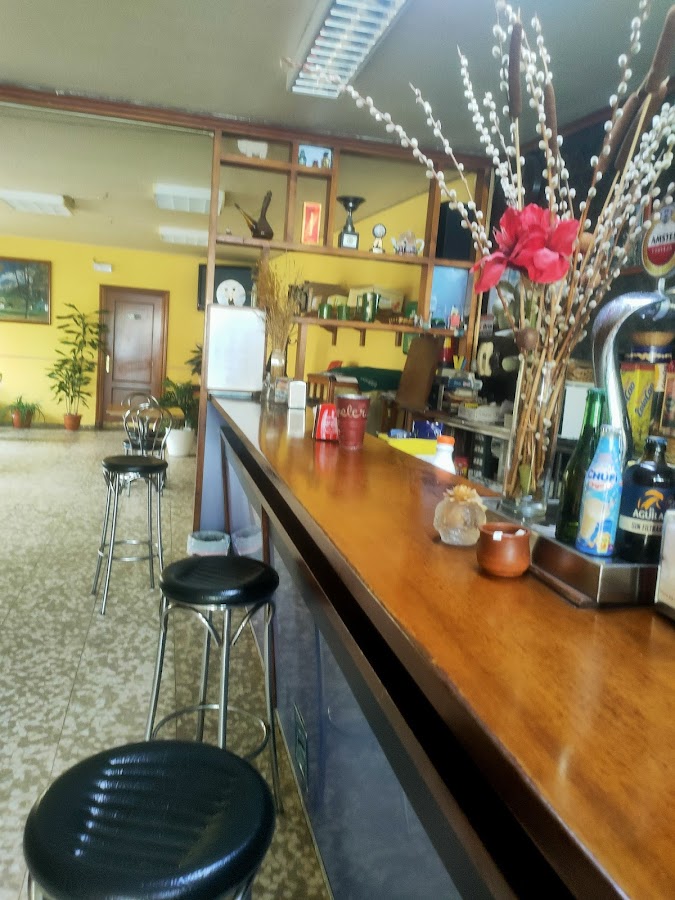 Bar Alvarez