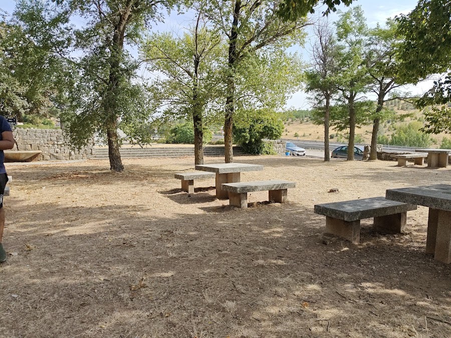 Área de descanso El Miliario