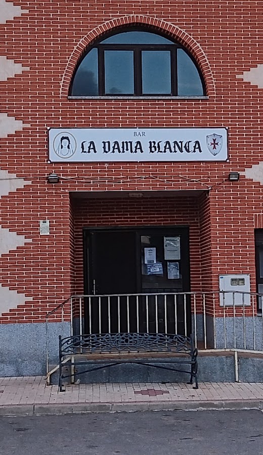 BAR LA DAMA BLANCA