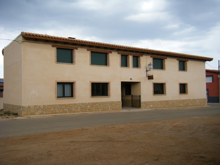 Casa Rural y Apartamentos Turísticos “Las Candelas”
