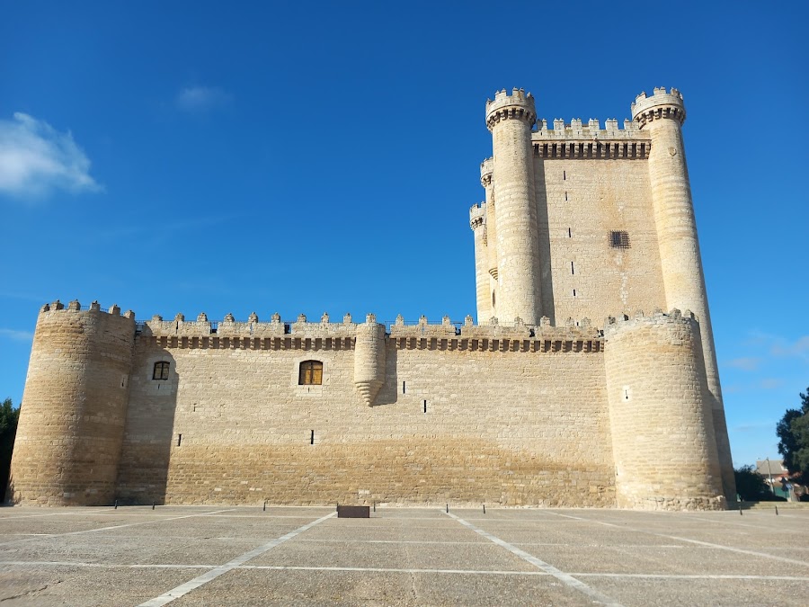 Castillo de Fuensaldaña