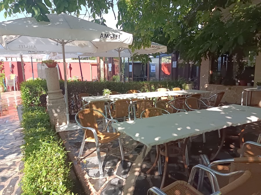 Hotel Restaurante EL NOGAL