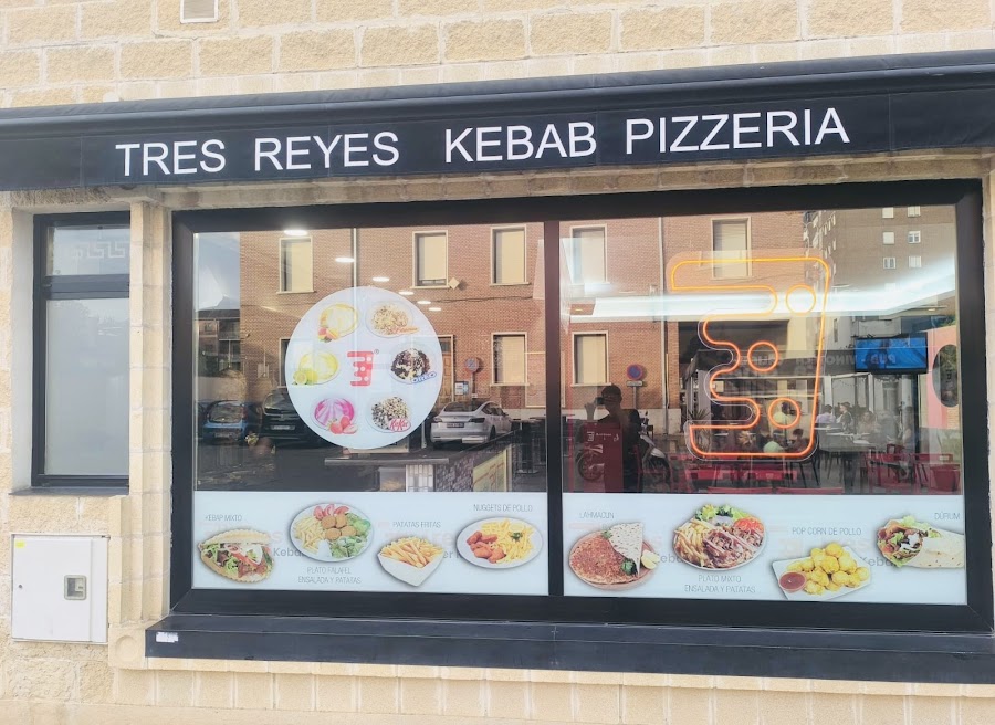 Tres Reyes Doner KEBAB PIZZERIA en Venta De Baños | Palencia