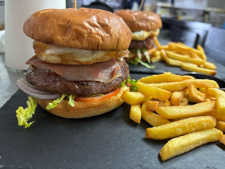 Villa del Almuerzo