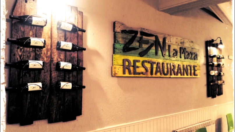 ZEN La Plaza RESTAURANTE-VINOTECA.